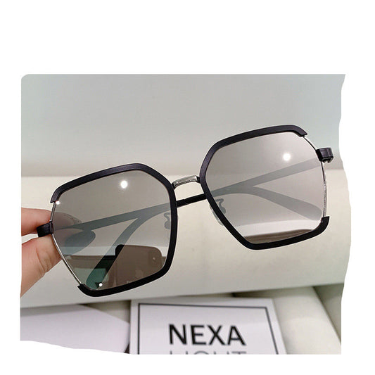 Ins Vintage Half-Frame Sunglasses Summer Oversize Metal Square Eyewear Uv400 Outdoor Sunscreen Women UV Protection Sunglasses